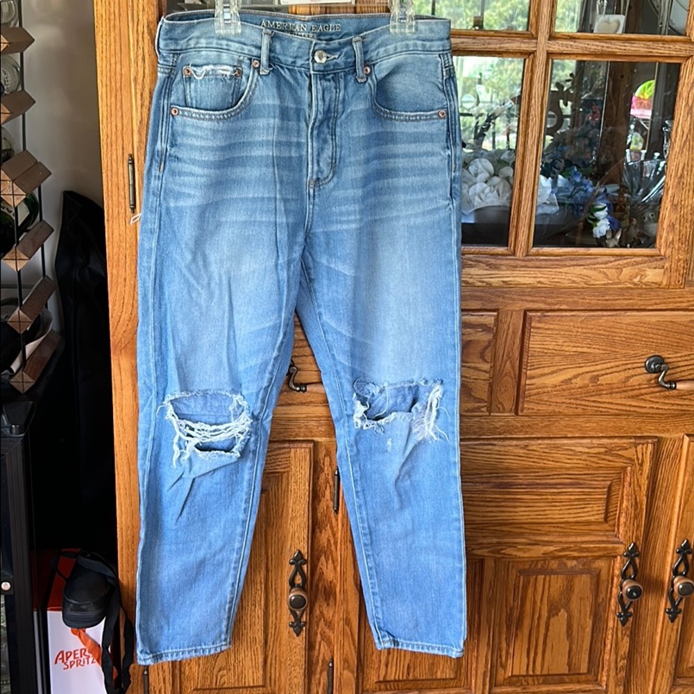 Hi-Rise Girlfriend Jeans